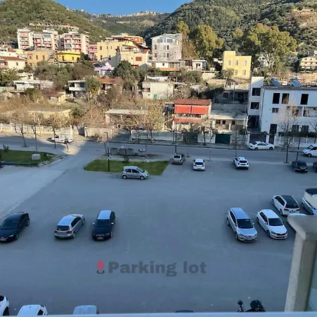 Desa Seaside شقة فلورا